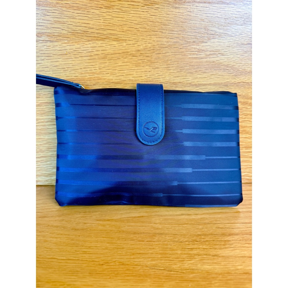 LUFTHANSA Business class Amenity Kit Pouch Unisex Navy Blue Striped *kit only*